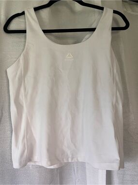 Reebok White Scoop Neck Athletic Tank Top